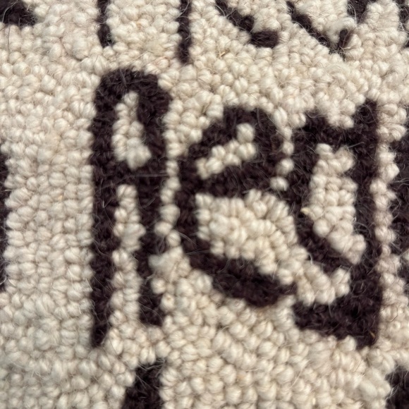 Hand hooked style cream and brown London streets throw pillow. GUC! - Picture 4 of 7